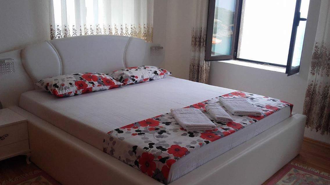 Guest House Naser Ulcinj Kültér fotó