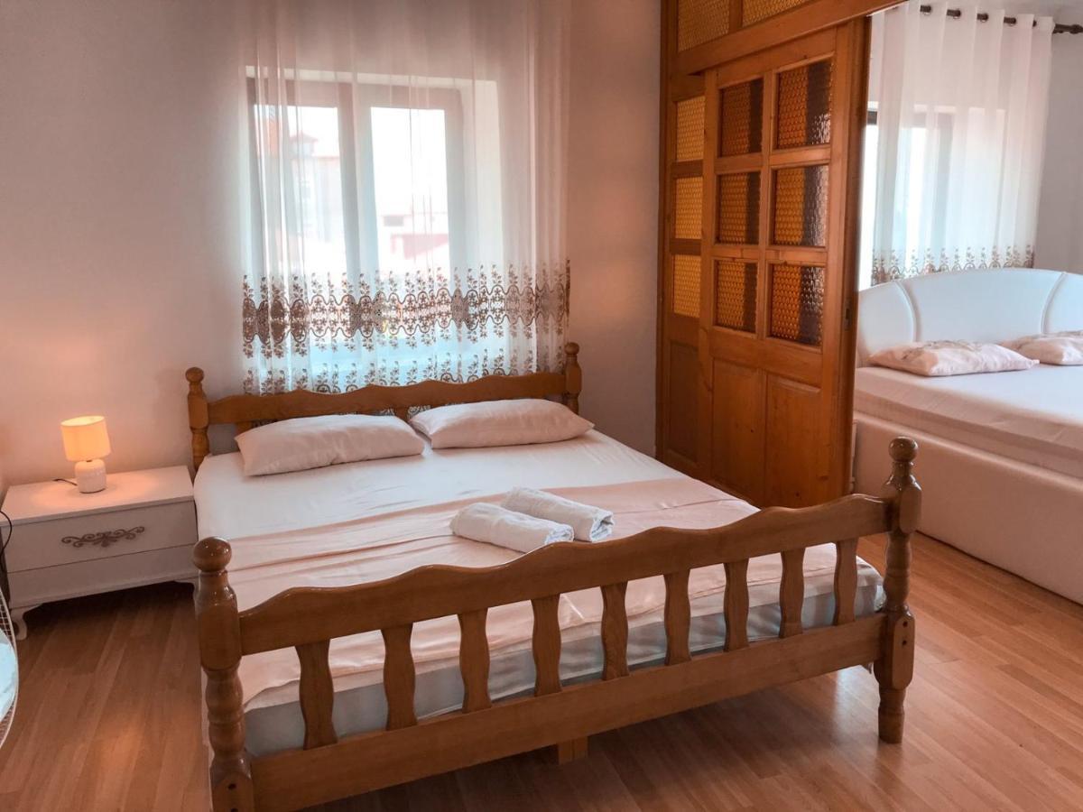 Guest House Naser Ulcinj Kültér fotó