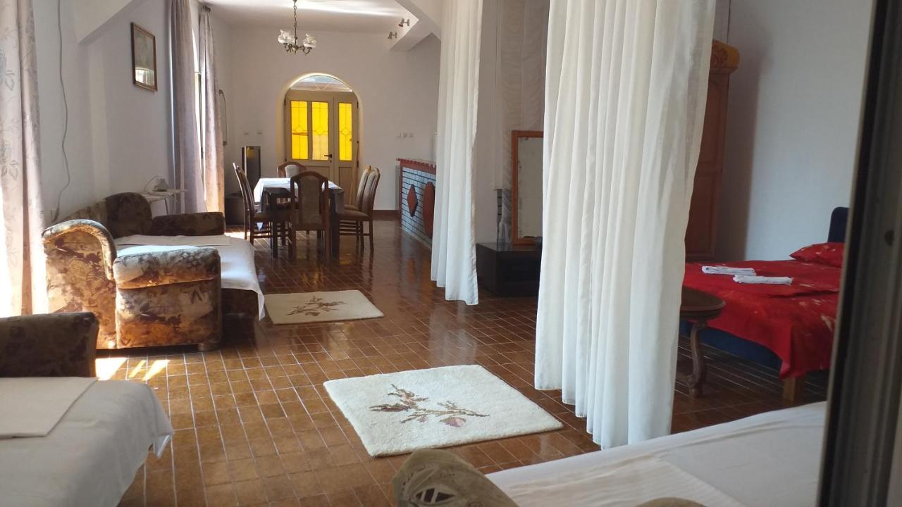Guest House Naser Ulcinj Kültér fotó