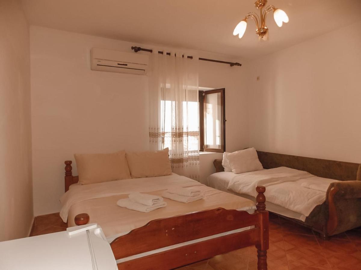 Guest House Naser Ulcinj Kültér fotó